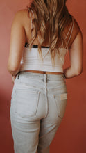 Load image into Gallery viewer, A High Rise Relaxed Jean