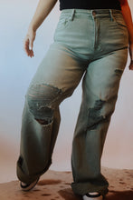 Load image into Gallery viewer, The Austin Jeans