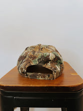 Load image into Gallery viewer, Camo Seashell Hat
