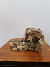 Load image into Gallery viewer, Camo Seashell Hat
