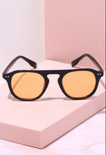 Load image into Gallery viewer, Checked In Round Frame Sunglasses
