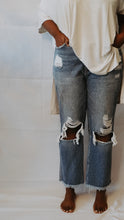 Load image into Gallery viewer, The Touching Heaven Boyfriend Jeans
