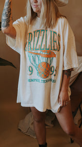Vintage 90's Memphis Basketball Oversized Graphic Tee